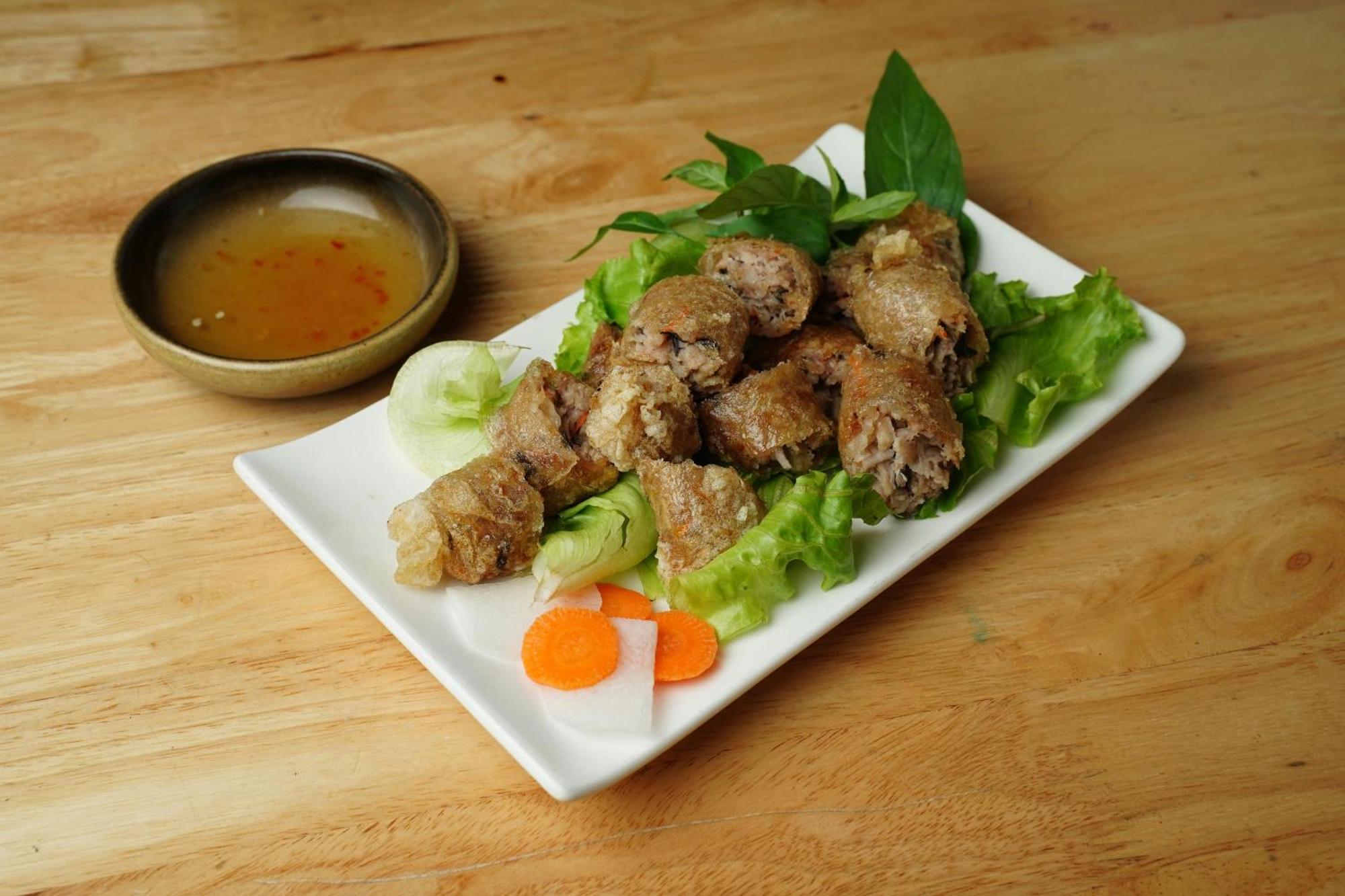 Sushi House Quoc Tu Giam 202 Appartement